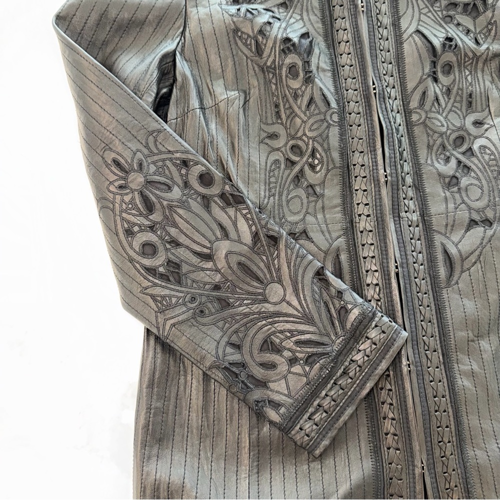 Peter Nygård Black Embroidered Lamb Leather Jacket Size 4 - Picture 4 of 9